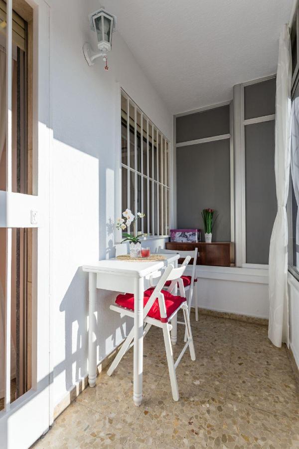 LOVE centre Torremolinos Extérieur photo